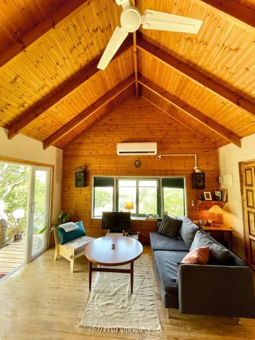 Solara Cabin Amirim Bagian luar foto