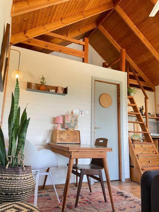 Solara Cabin Amirim Bagian luar foto